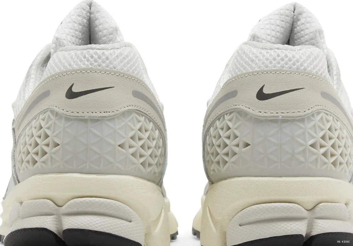 Zoom 5 Nike Platinum Tint Vomero 0503